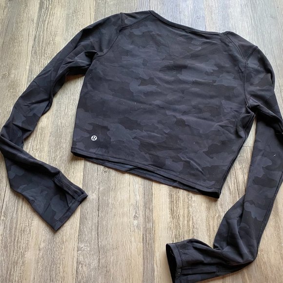 lululemon athletica Tops - Black Camo Lululemon Wunder Train Cropped Long Sleeve
